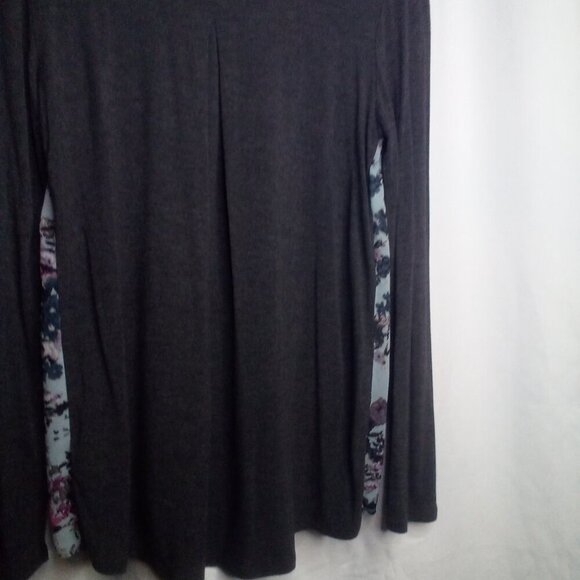 Maurices Blouse Women S Long Sleeve Beading Floral Blue Gray - Picture 2 of 15